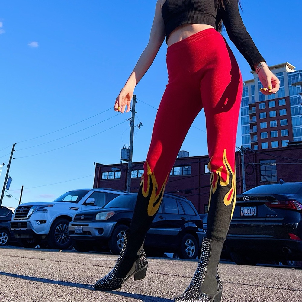 Rehab Lab Flame Knit Jogger NWT - Medium